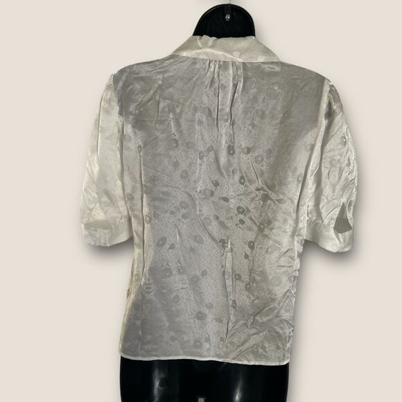 White blouse short sleeves size XS, NWT Retail $228 - Picture 3 of 6